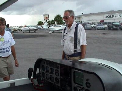 Larry Sapp, rightfully proud, talks with Mike about N514KT